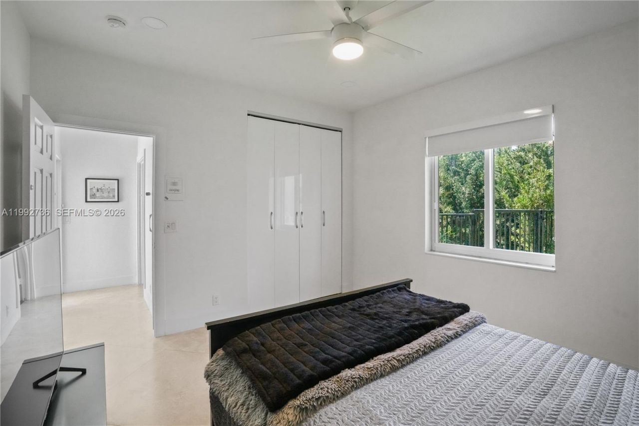 2569 Eagle Run Ln, Weston, FL 33327 Photo