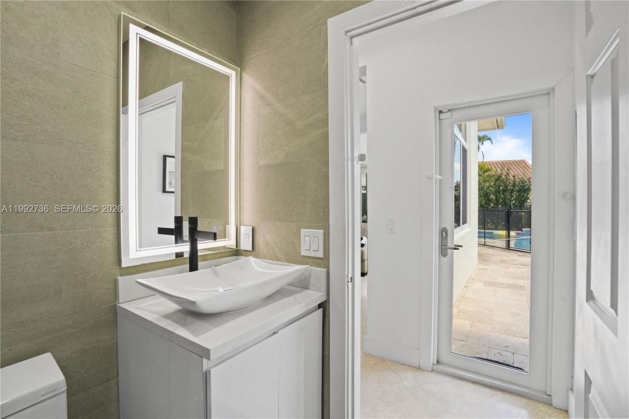 2569 Eagle Run Ln, Weston, FL 33327 Photo