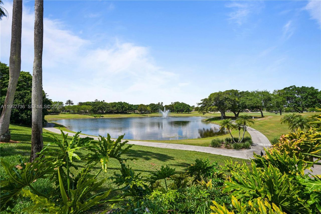 2569 Eagle Run Ln, Weston, FL 33327 Photo