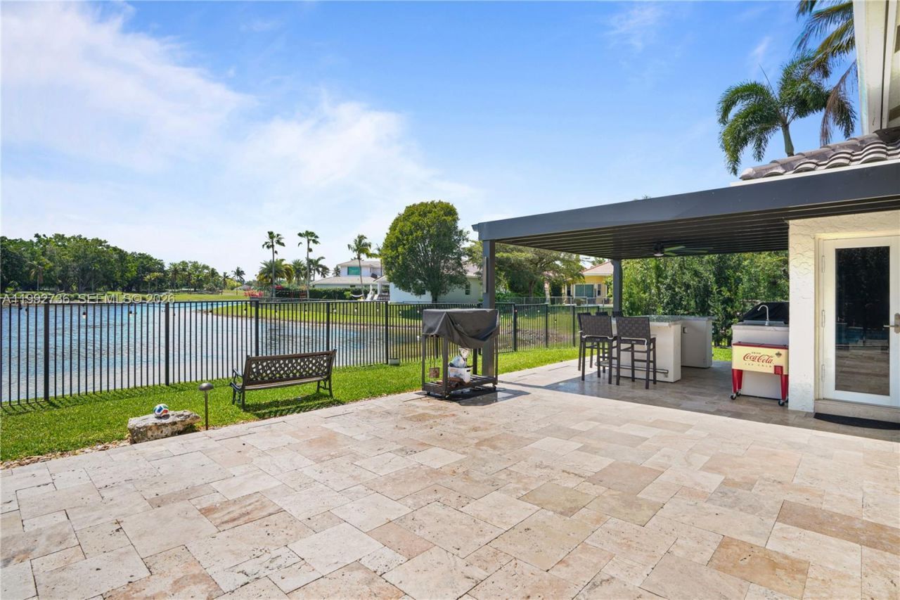 2569 Eagle Run Ln, Weston, FL 33327 Photo