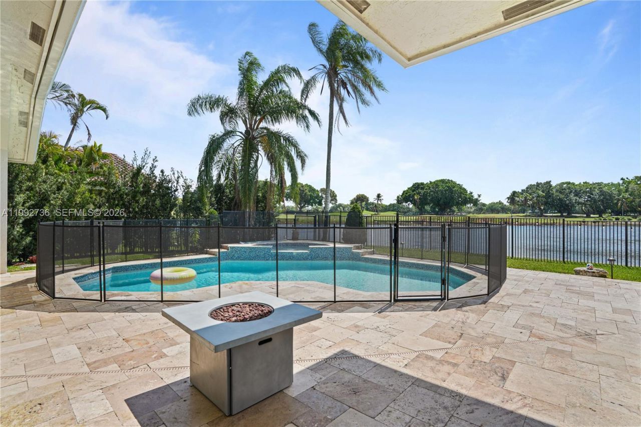 2569 Eagle Run Ln, Weston, FL 33327 Photo