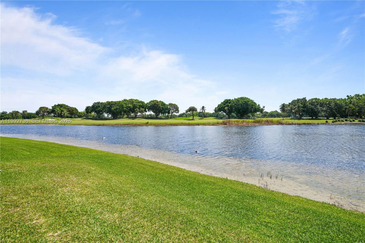 2569 Eagle Run Ln, Weston, FL 33327 Photo