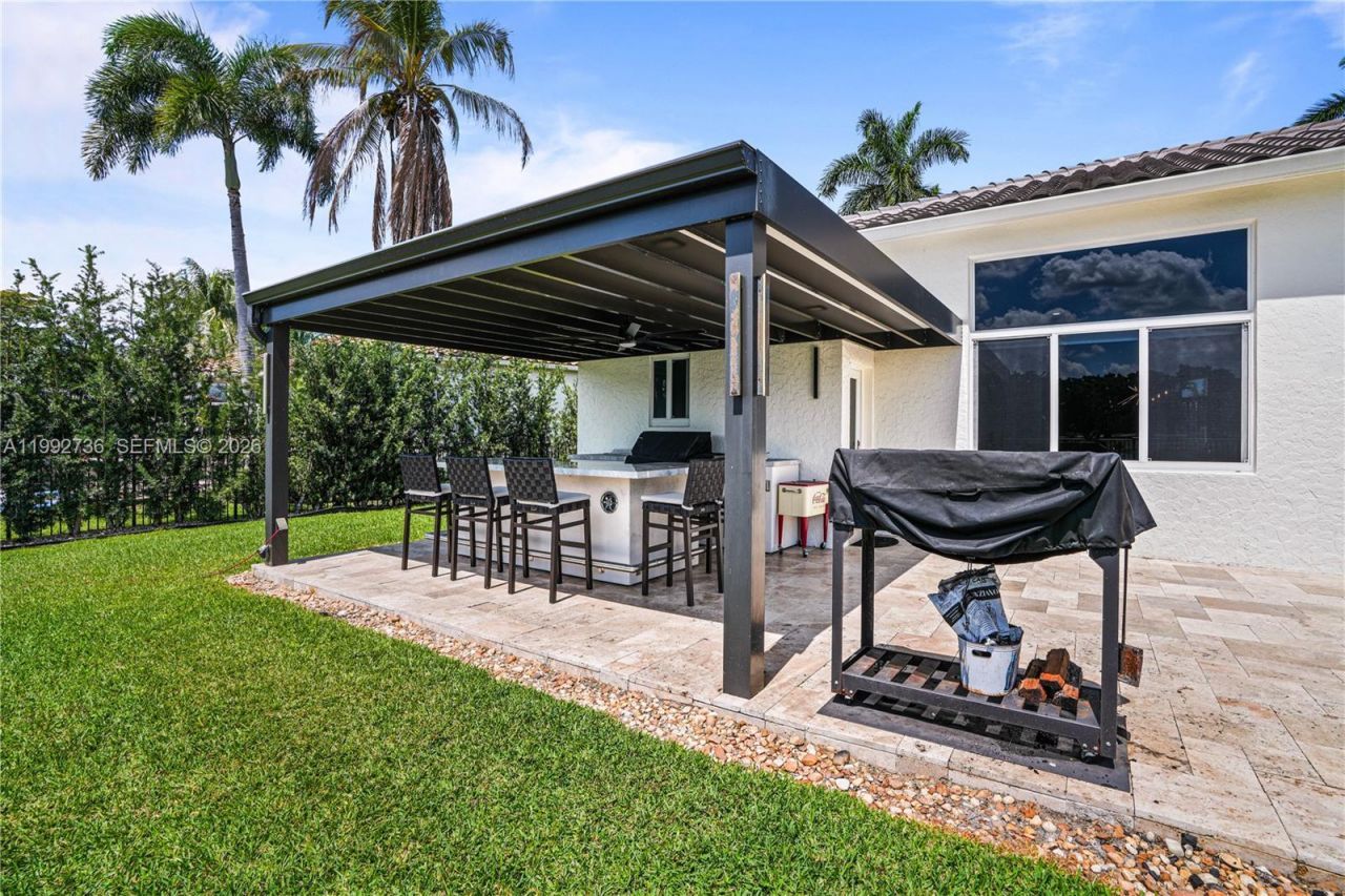 2569 Eagle Run Ln, Weston, FL 33327 Photo