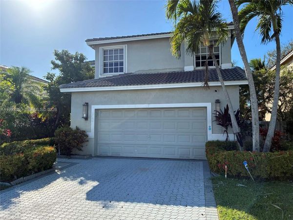 1764 NW 166th Ave, Pembroke Pines, FL 33028