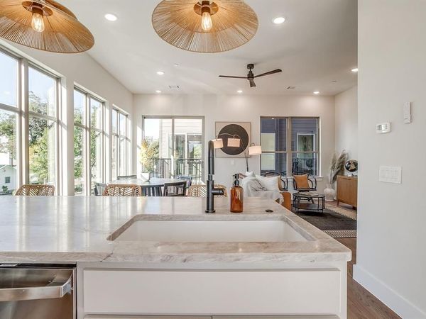 2824 Weisenberger Street, Unit 102, Fort Worth, TX 76107