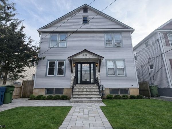 202 S Stiles St, Unit 1L, Linden, NJ 07036