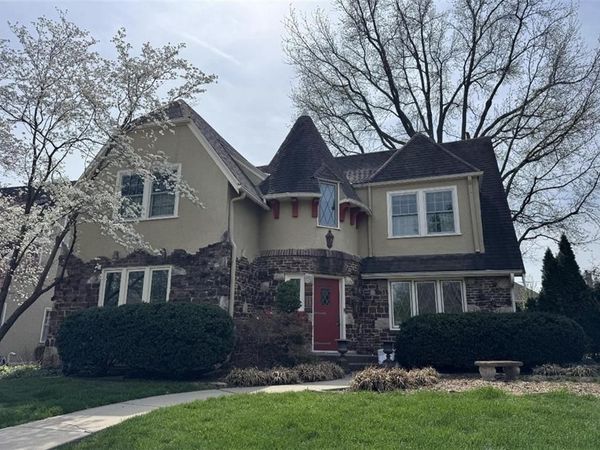 631 W 69th Terrace, Kansas City, MO 64113