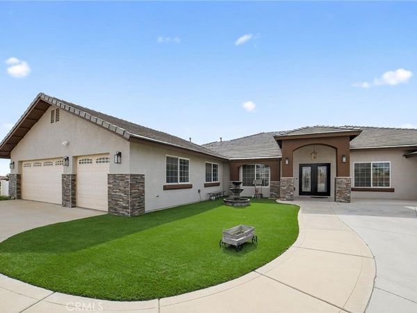 10525 Sage, Oak Hills, CA 92344
