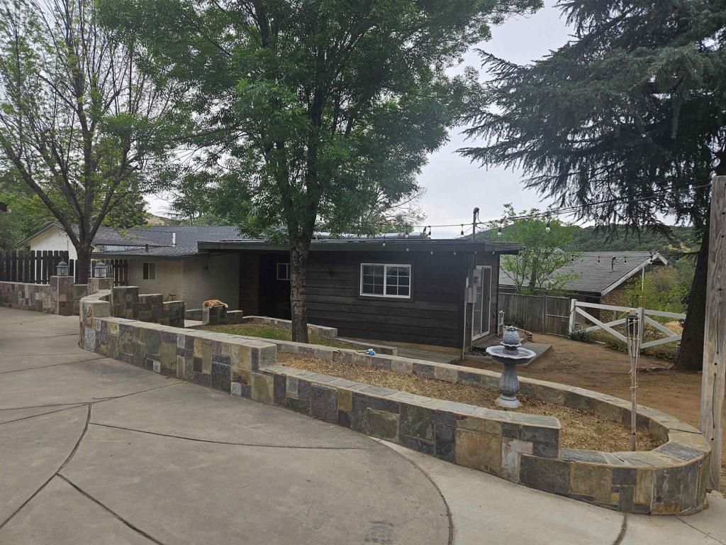 40275 Avenida Cerrovista, Cherry Valley, CA 92223 Main Photo