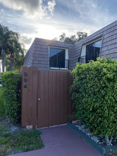 594 Springdale Circle, Unit 59-d, Palm Springs, FL 33461 Photo