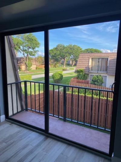 594 Springdale Circle, Unit 59-d, Palm Springs, FL 33461 Photo