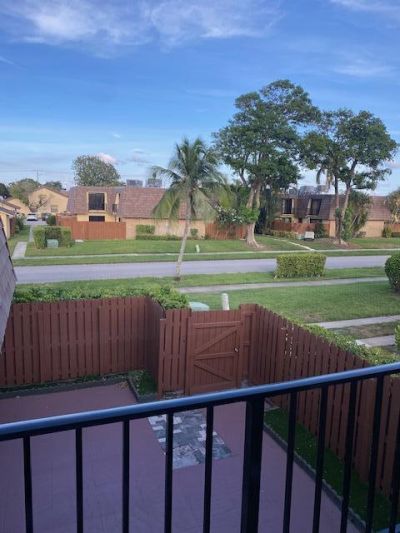 594 Springdale Circle, Unit 59-d, Palm Springs, FL 33461 Photo