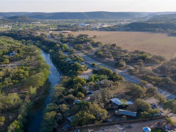 515 Fm 2673, Canyon Lake, TX 78133