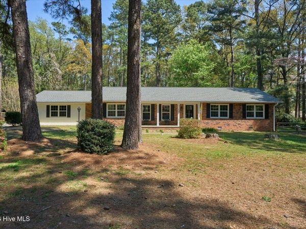 109 Grampian Way, Southern Pines, NC 28387