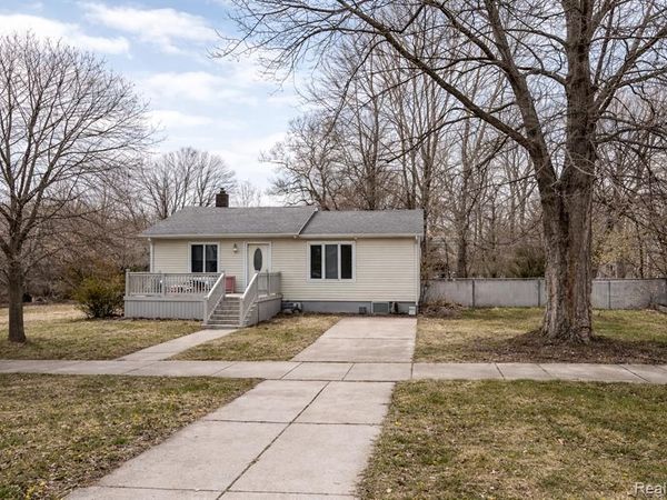 1260 Marion Avenue, Lincoln Park, MI 48146