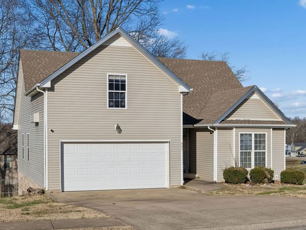 405 Zurich Ct, Clarksville, TN 37040