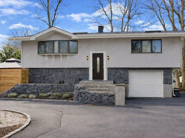 42 Shinbone Lane, Commack, NY 11725