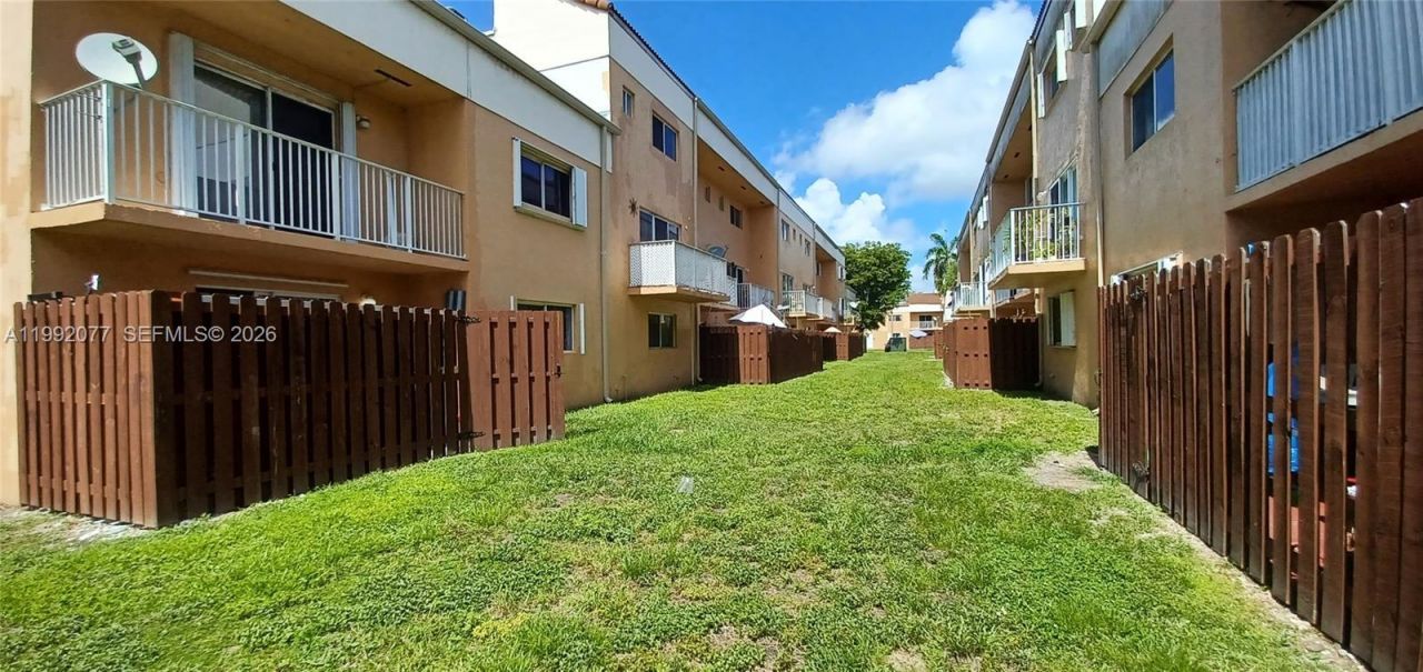 14905 SW 80th St , Unit 112, Miami, FL 33193 Photo
