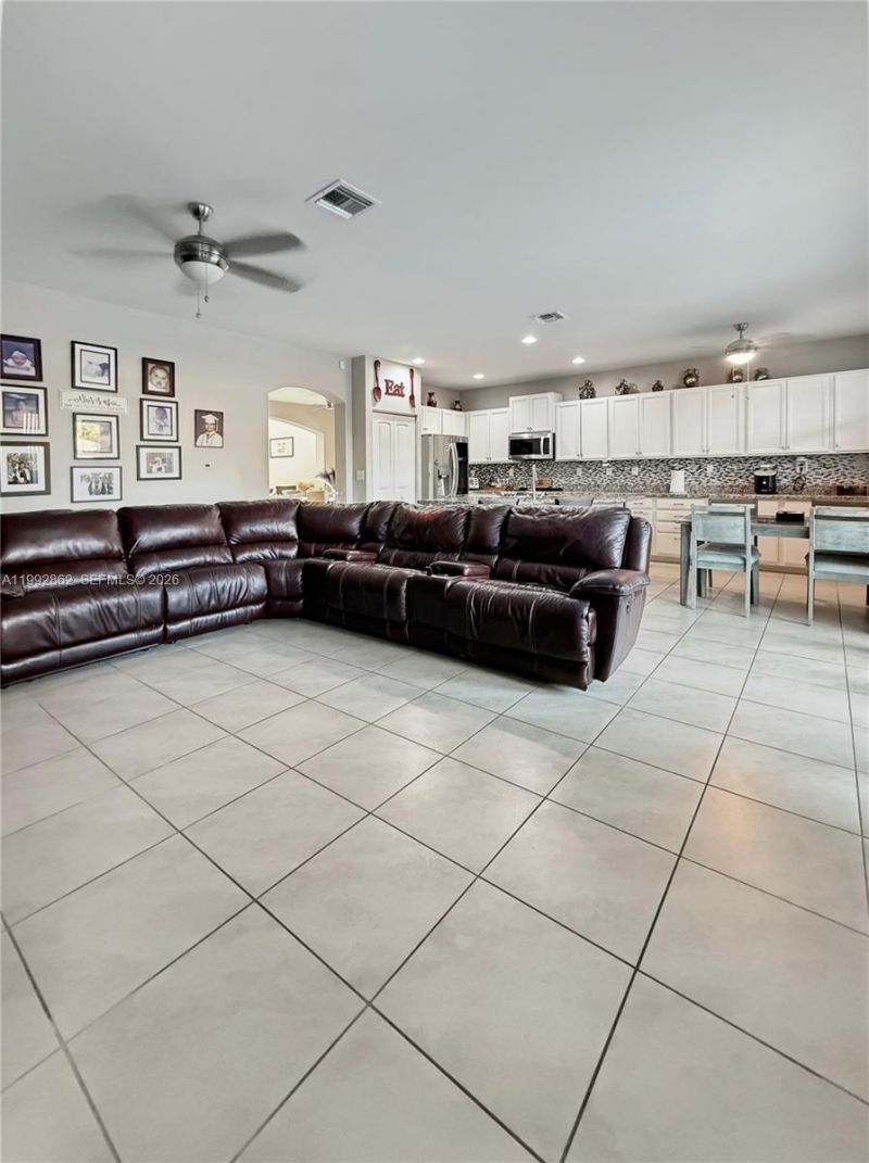 25301 SW 119th Ct, Homestead, FL 33032 Photo