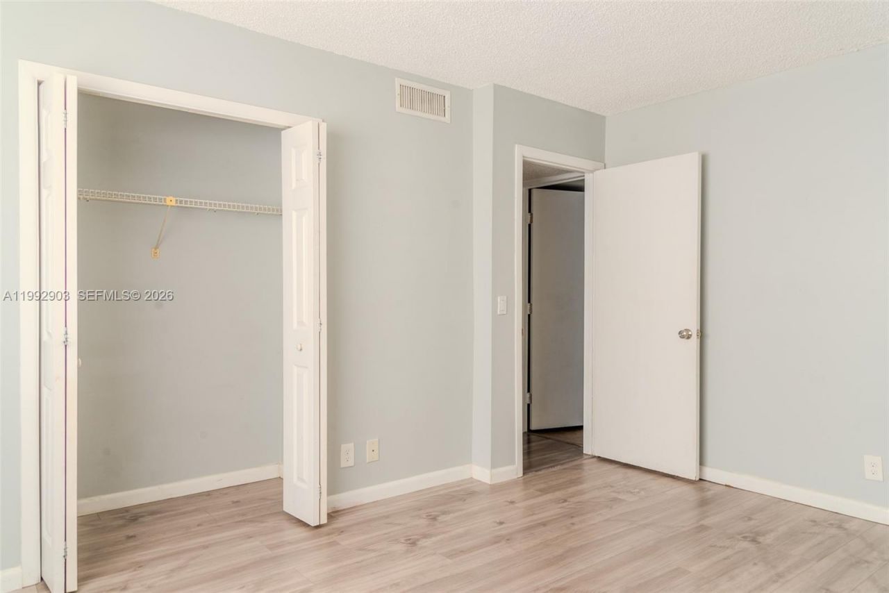 16431 Blatt Blvd, Unit 103, Weston, FL 33326 Photo