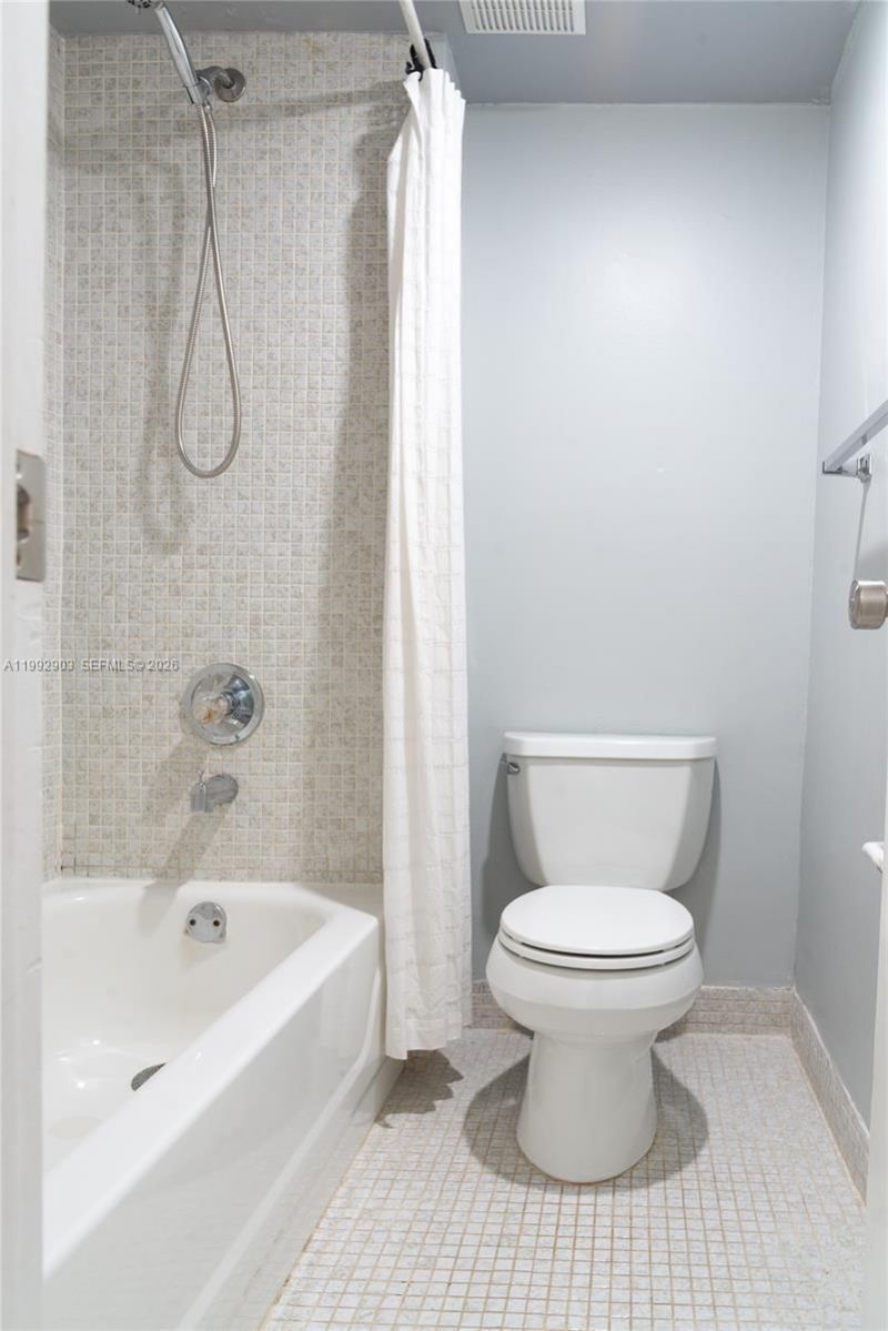 16431 Blatt Blvd, Unit 103, Weston, FL 33326 Photo