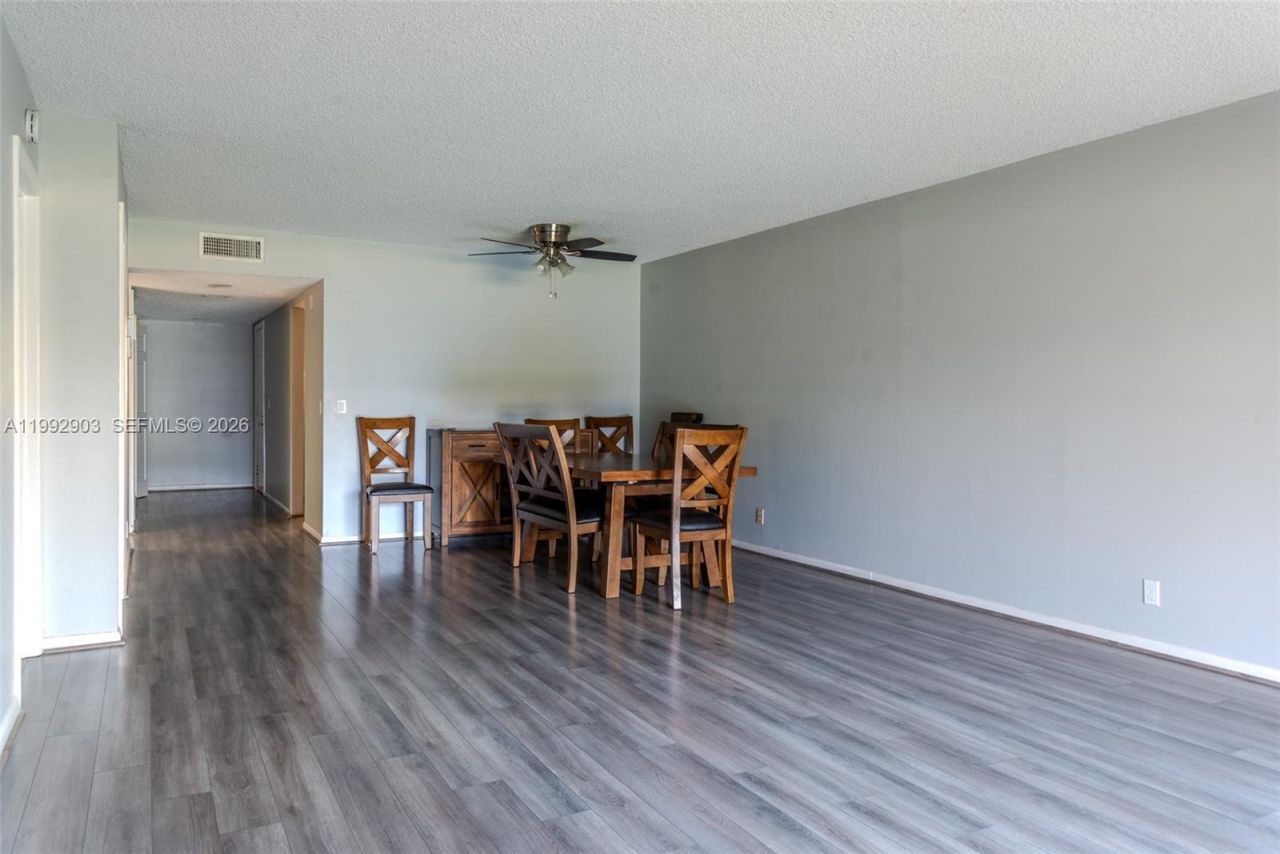 16431 Blatt Blvd, Unit 103, Weston, FL 33326 Photo