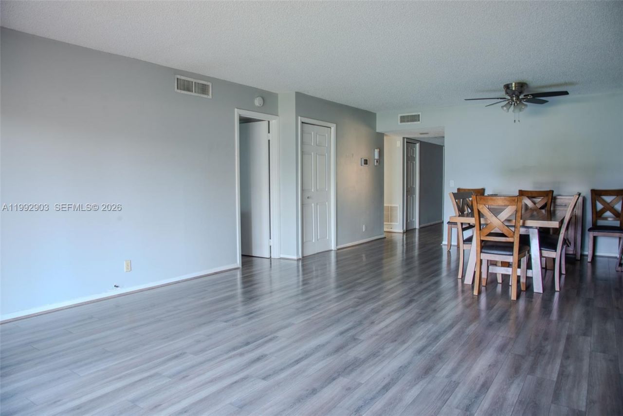 16431 Blatt Blvd, Unit 103, Weston, FL 33326 Photo