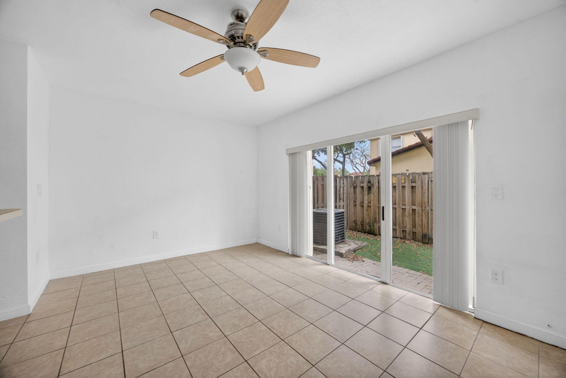1575 NE 33rd Avenue, Unit 105, Homestead, FL 33033 Photo