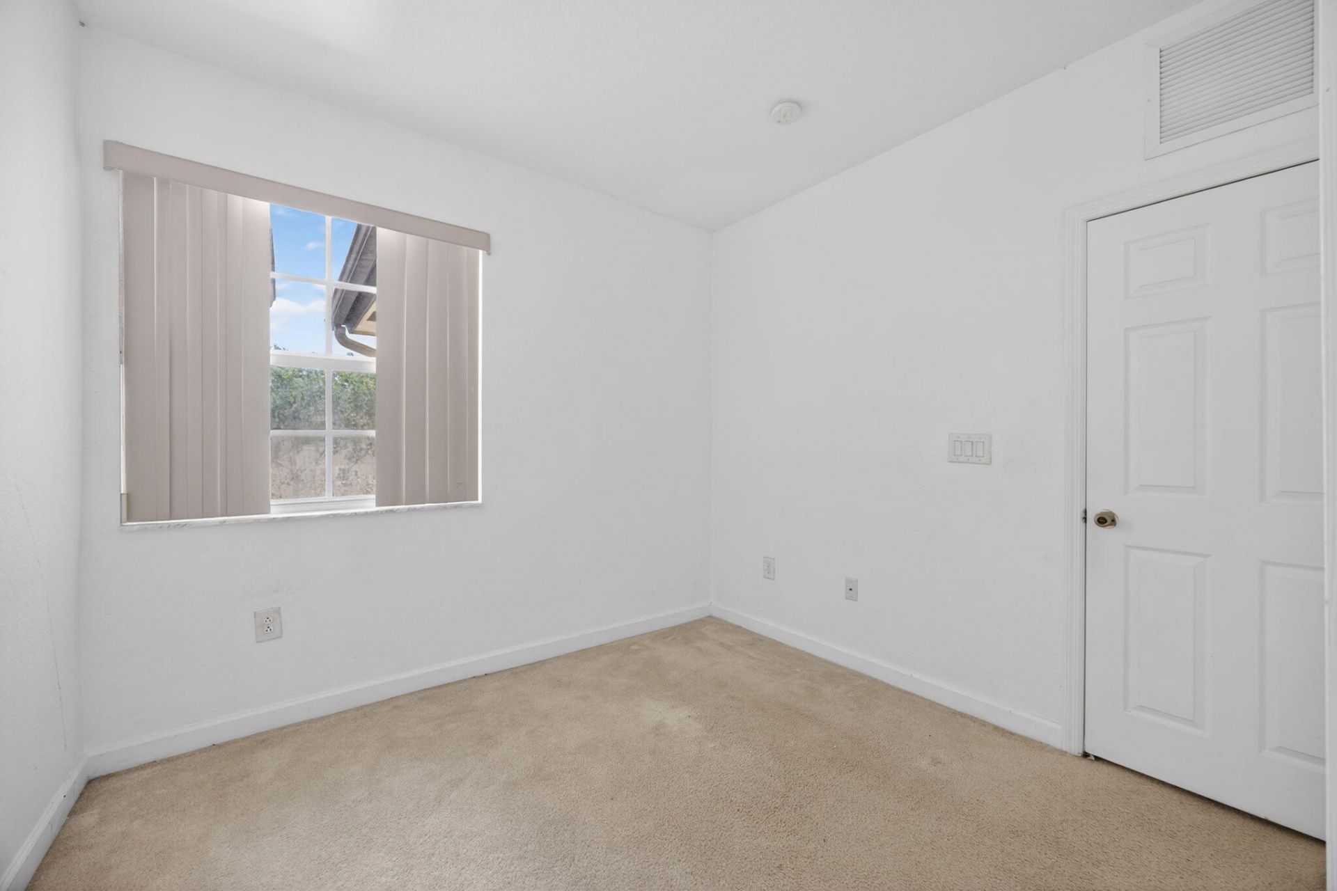 1575 NE 33rd Avenue, Unit 105, Homestead, FL 33033 Photo
