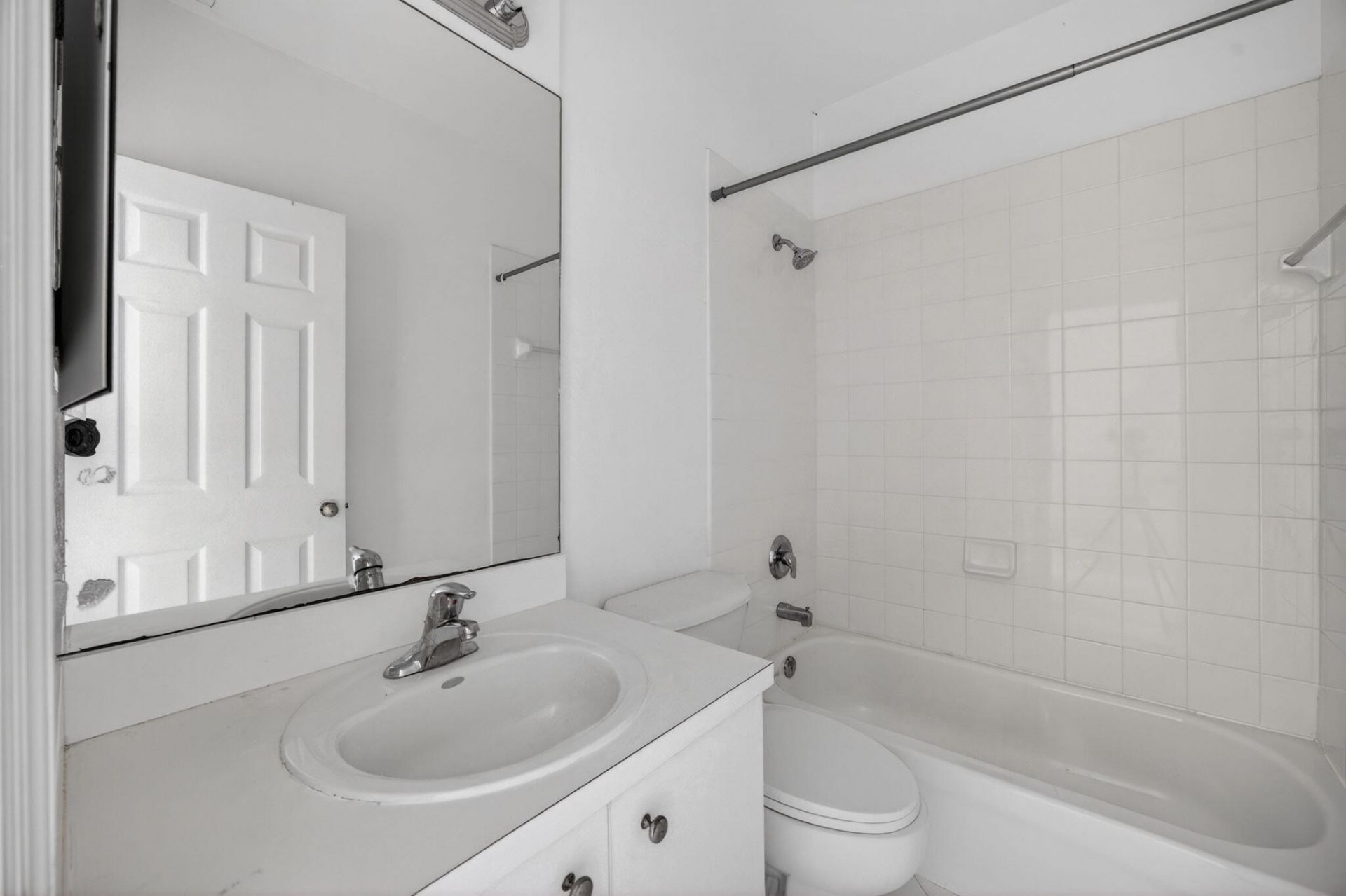 1575 NE 33rd Avenue, Unit 105, Homestead, FL 33033 Photo
