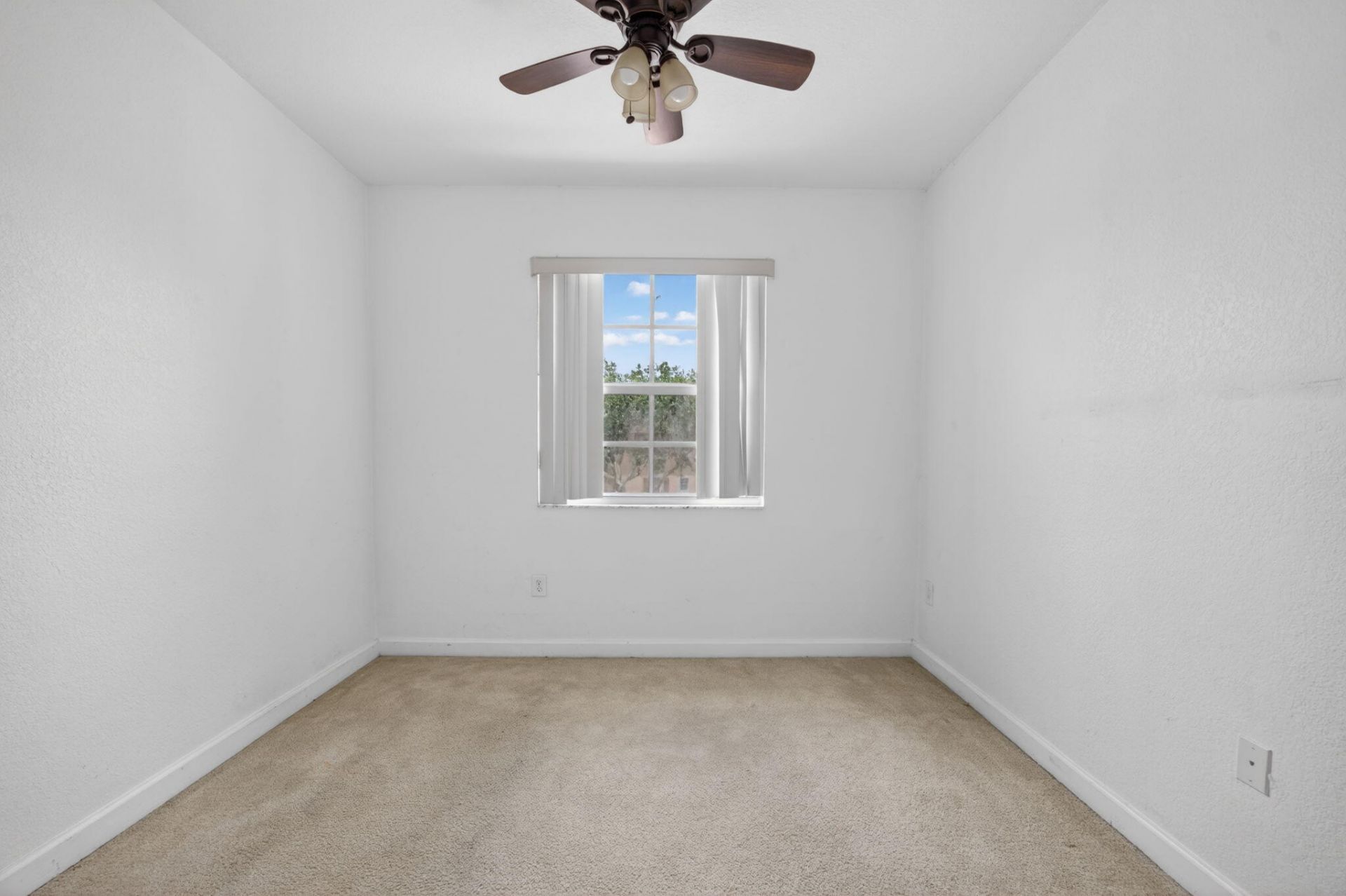 1575 NE 33rd Avenue, Unit 105, Homestead, FL 33033 Photo