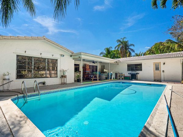 8619 NW 26th Court, Coral Springs, FL 33065