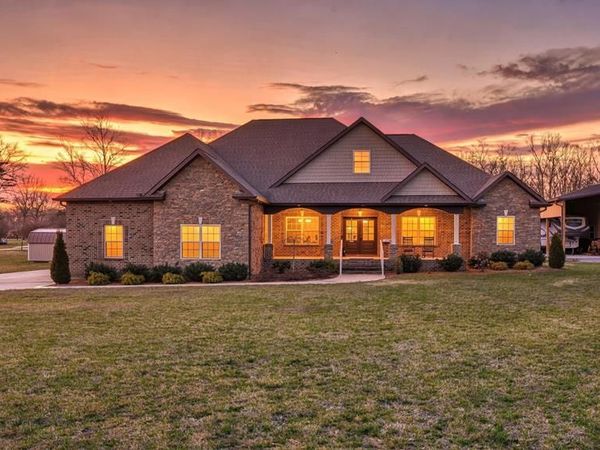 667 Pete Sain Rd., Manchester, TN 37355