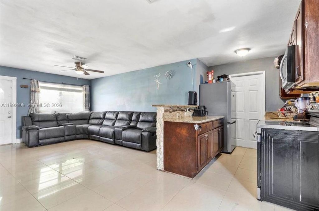 1840 NW 33rd Ter, Lauderhill, FL 33311 Photo