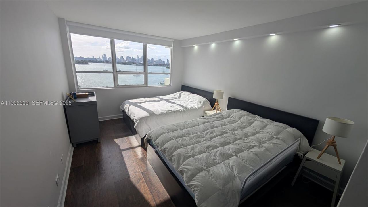 1500 Bay Rd, Unit 822S, Miami Beach, FL 33139 Photo