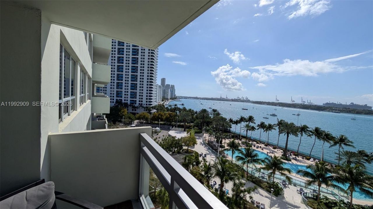 1500 Bay Rd, Unit 822S, Miami Beach, FL 33139 Photo