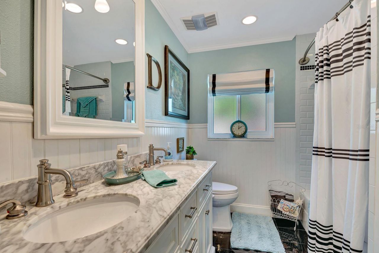 4395 Sarasota Avenue , Sarasota, FL 34234 Photo