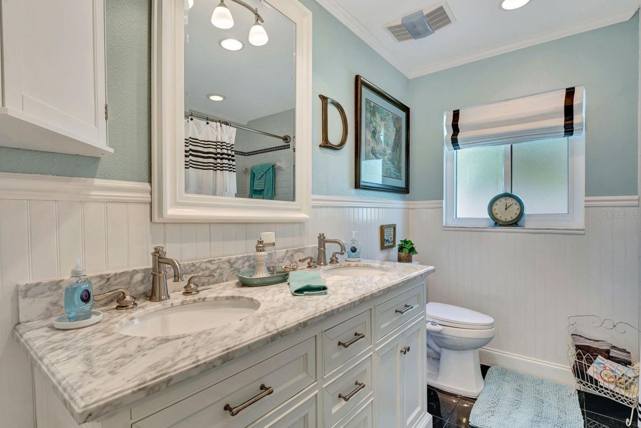 4395 Sarasota Avenue , Sarasota, FL 34234 Photo