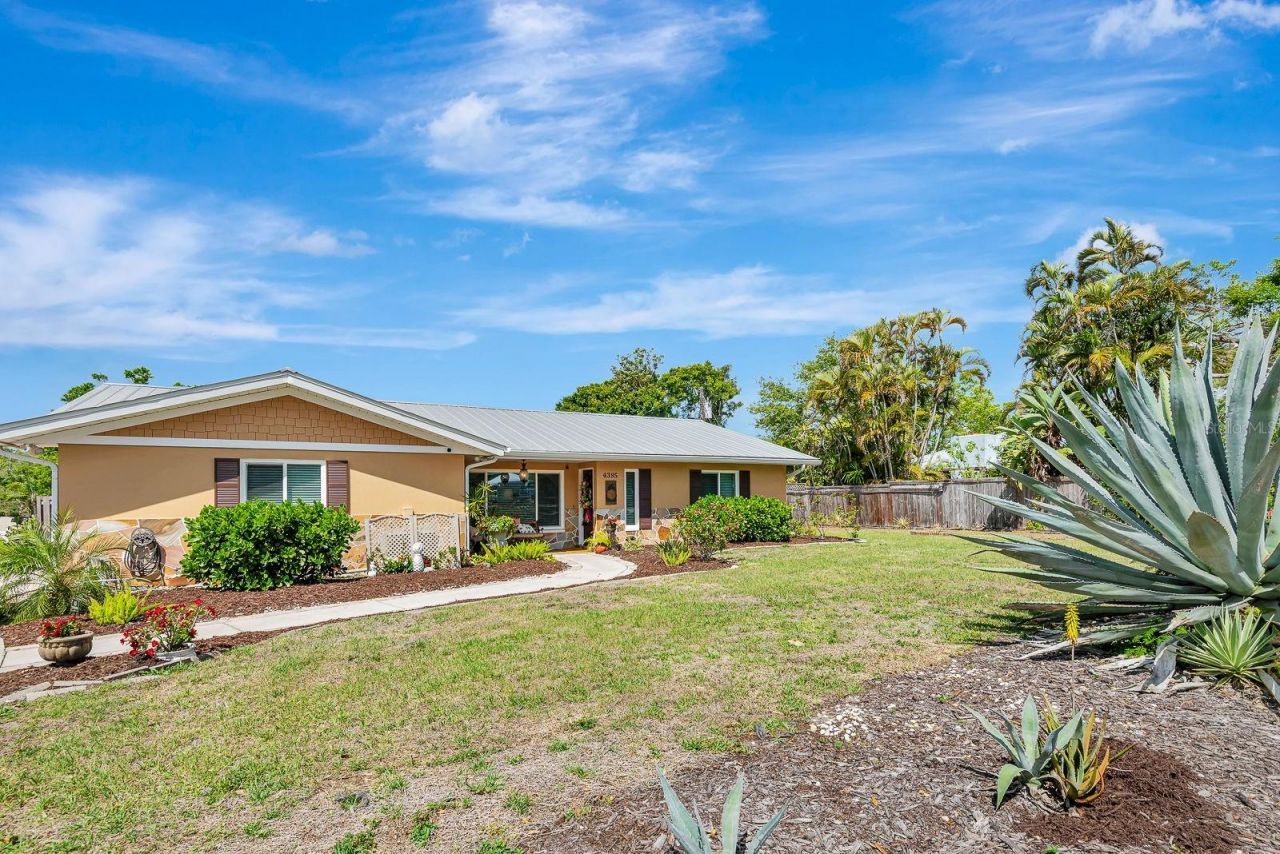 4395 Sarasota Avenue , Sarasota, FL 34234 Photo