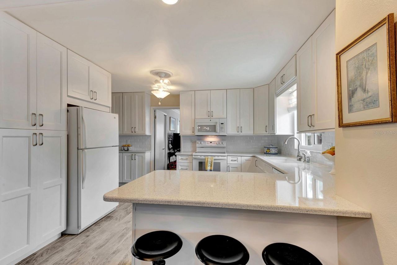 4395 Sarasota Avenue , Sarasota, FL 34234 Photo