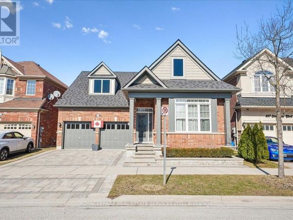 693 Savoline Boulevard , Milton (HA Harrison), ON L9T0N2