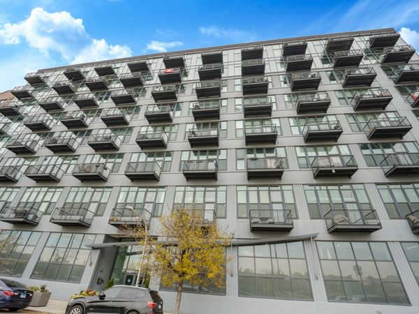 1224 W Van Buren Street, Unit 523, Chicago, IL 60607