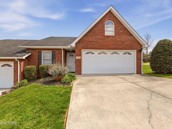 210 Butterfly Way, Knoxville, TN 37924