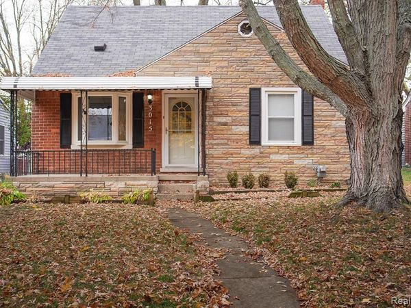 3015 N Vermont Avenue , Royal Oak, MI 48073