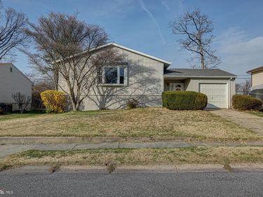 121 SONANT DRIVE , NEWARK, DE 19713