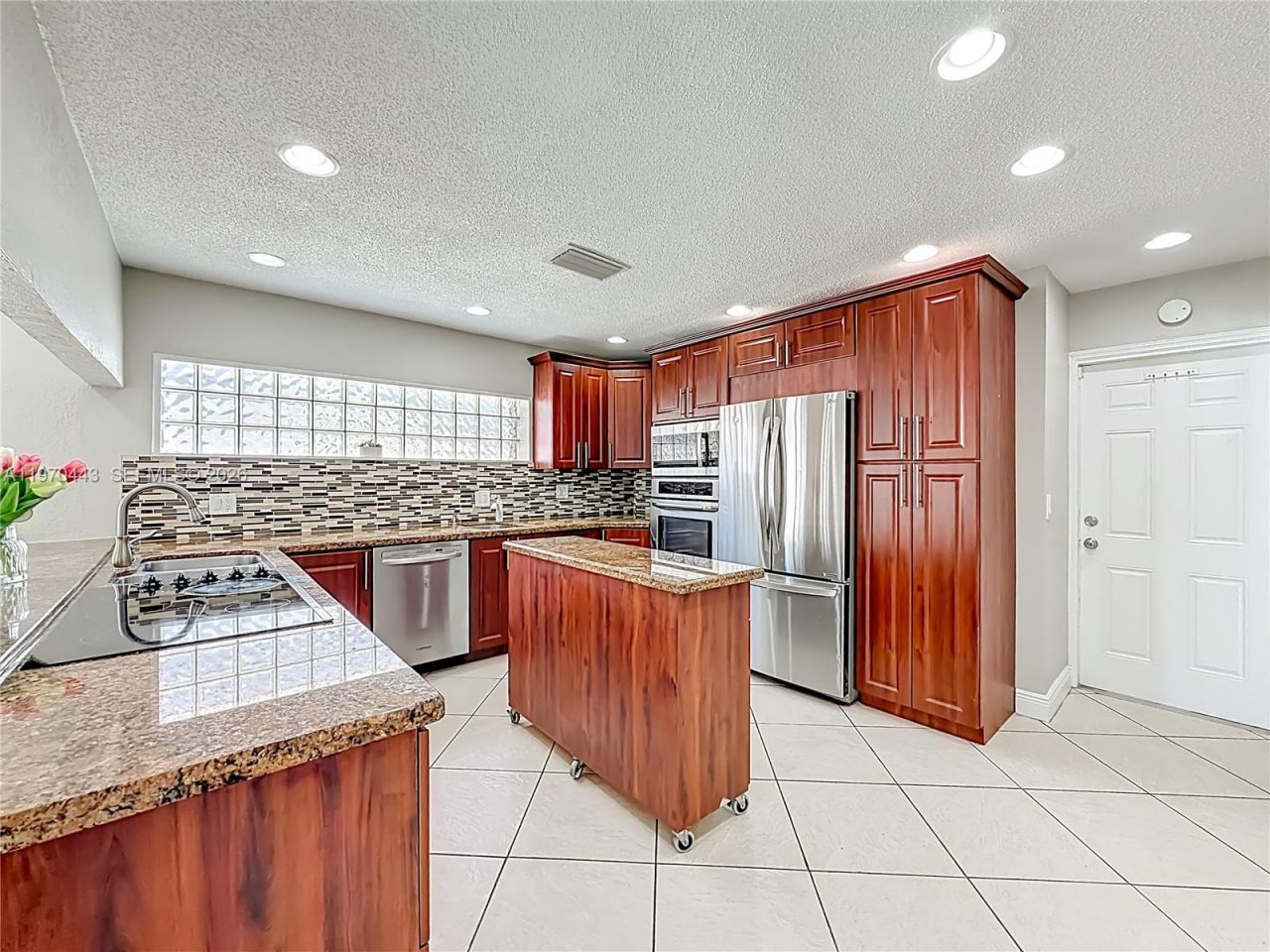 4241 NW 74th Ave, Lauderhill, FL 33319 Photo