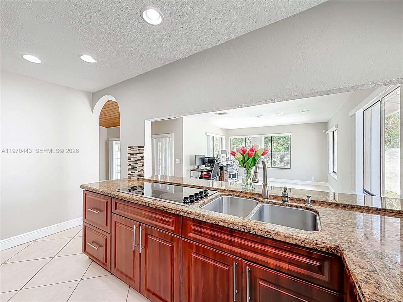 4241 NW 74th Ave, Lauderhill, FL 33319 Photo