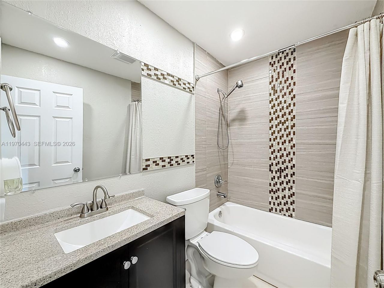 4241 NW 74th Ave, Lauderhill, FL 33319 Photo