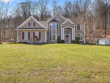 301 Starksboro Drive, Camillus, NY 13031