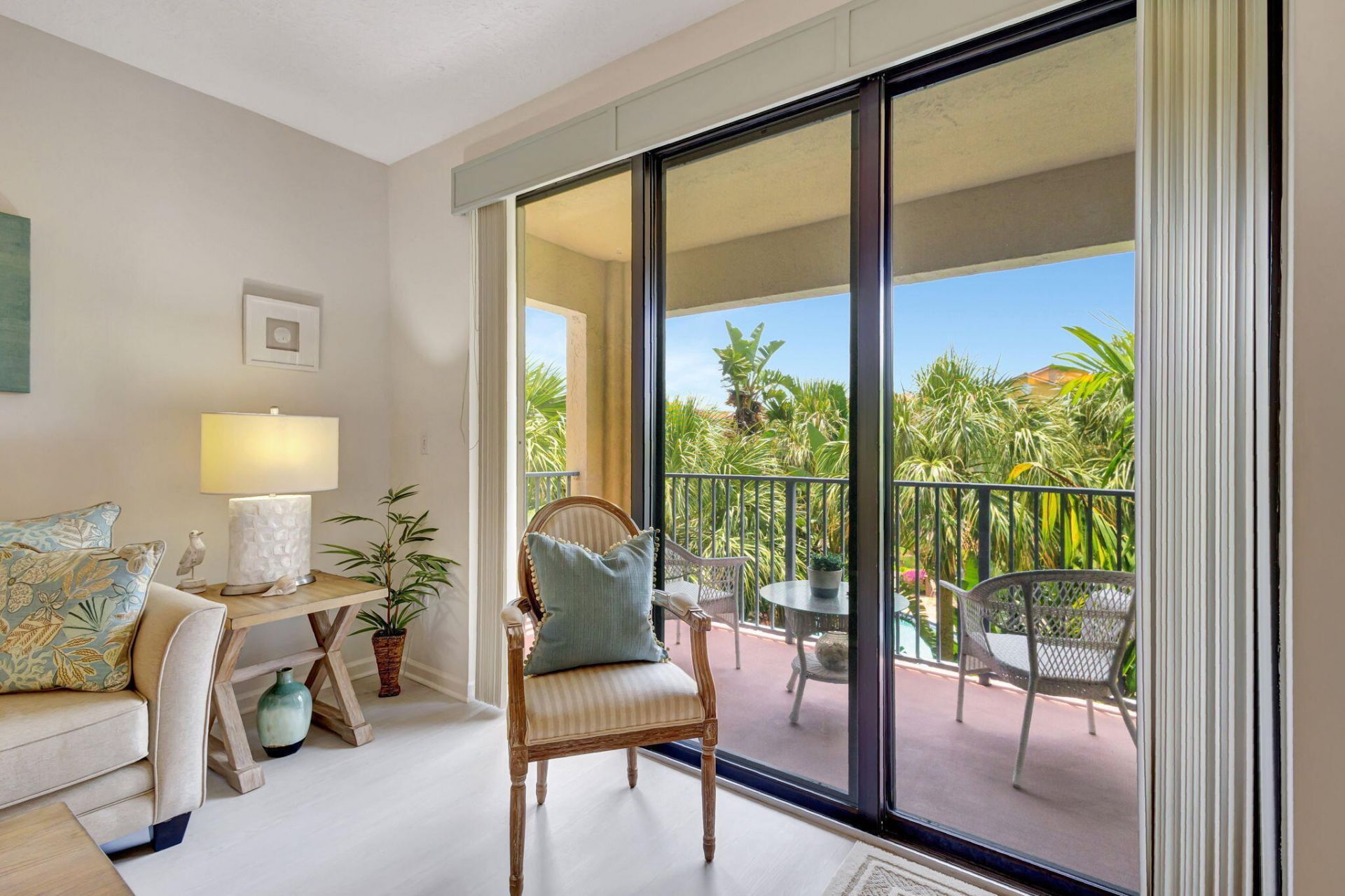 800 Uno Lago Drive, Unit 302, Juno Beach, FL 33408 Photo